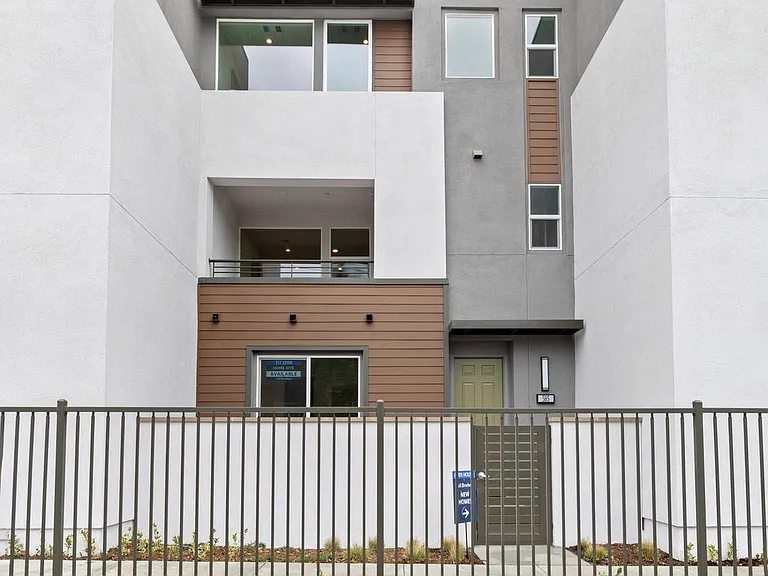 Gated - unit set back for additional privacy