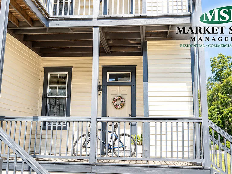 1526 Habersham St — Photo 11