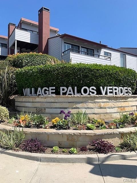 1st image of 404 Calle Miramar #1