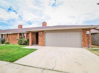 1402 W Calle Sur St, Hobbs, NM 88240