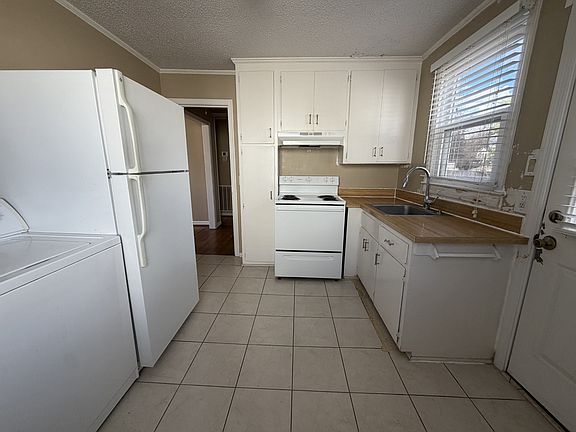 4th image of 1012 Caldwell Ln