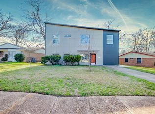8636 Ashcroft Ave, Dallas, TX 75243