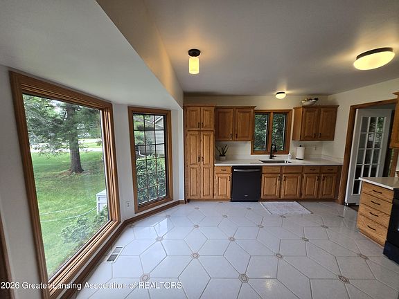 3rd image of 4109 Cornell Rd