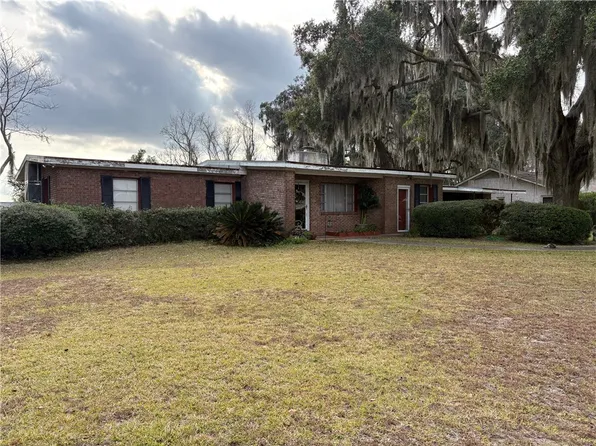 601 Fort King George Dr, Darien, GA 31305