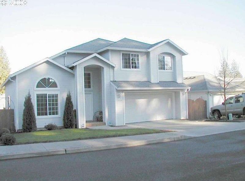 1st image of 8524 NE 14th Ln