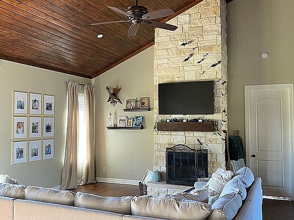 3rd image of 130 Deerfield Lake Cir