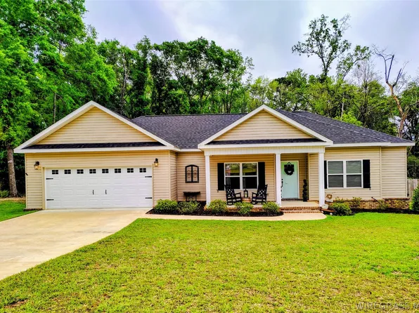 436 Wilshire St, Geneva, AL 36340