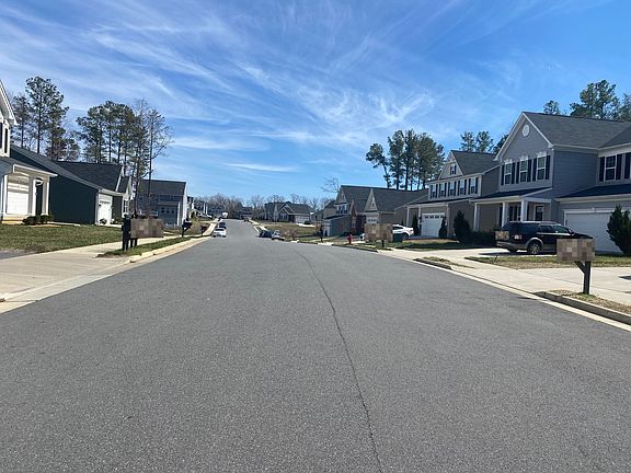 4th image of 5720 Piney Glade Rd