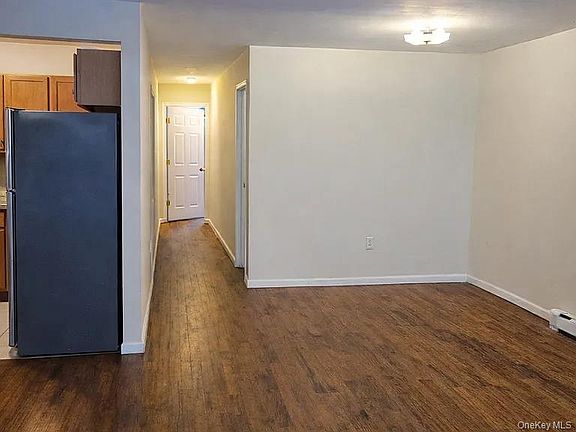 3rd image of 3544 Ely Avenue