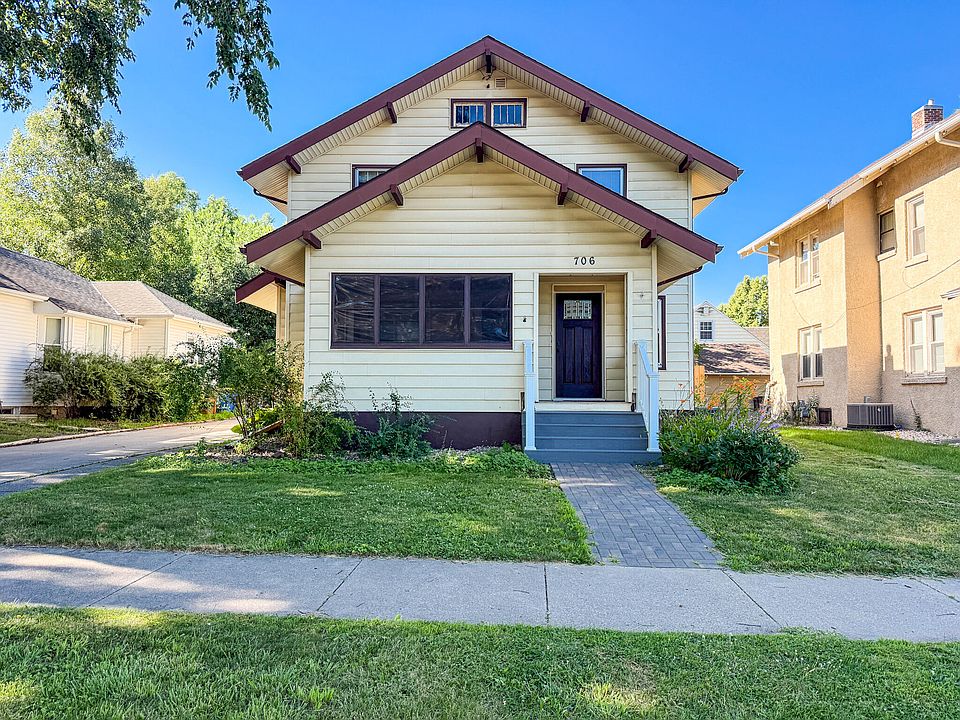 1st image of 706 7th St
