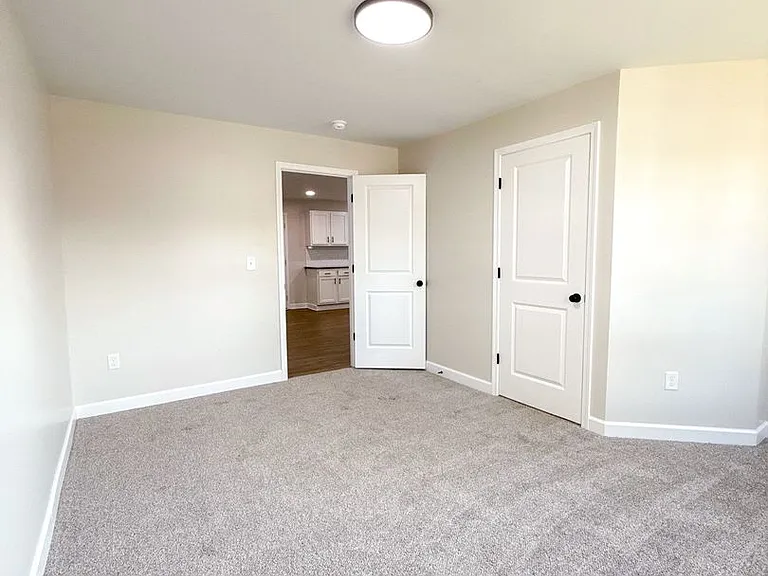 2372 Howey Rd — Photo 6