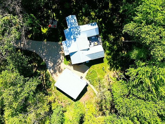 2nd image of 57 Magnolia Trl