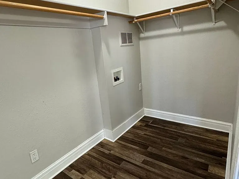83 N 100 W — Photo 3