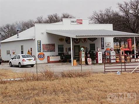 2nd image of 3550 Highway 587