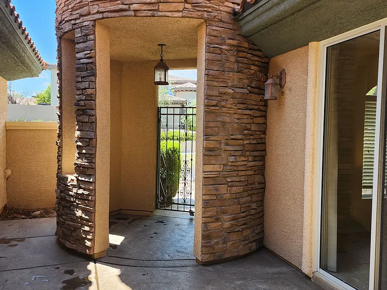 224 Uccello Dr — Photo 2