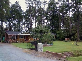 564 Hood Rd, Lumberton, NC 28358