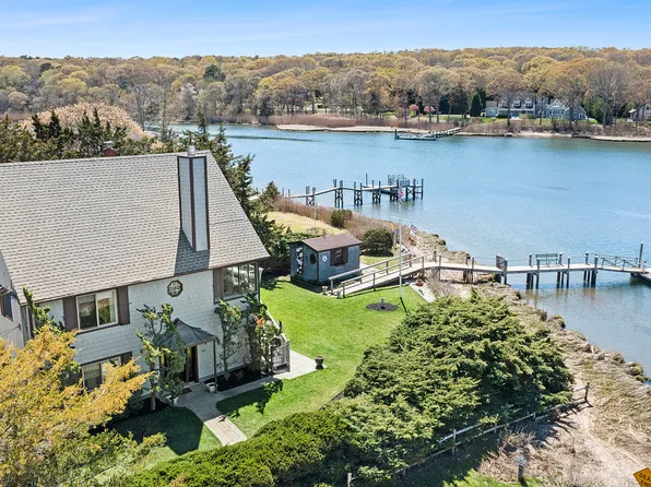 100 Crescent St, Sag Harbor, NY 11963