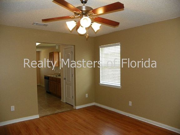 4th image of 720 Moye Ln