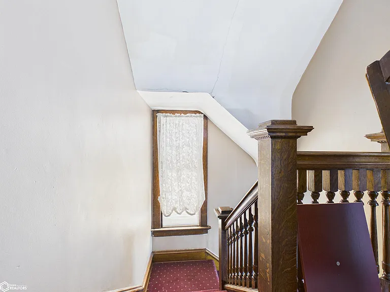 1028 Exchange St — Photo 16