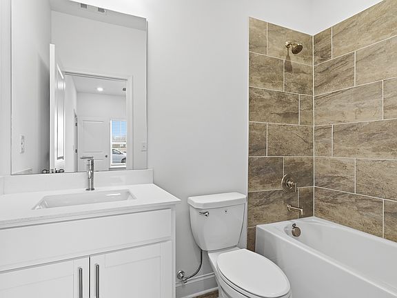 Encore Townhomes Applause 16
