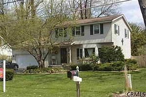 1st image of 90 Hathorn Blvd