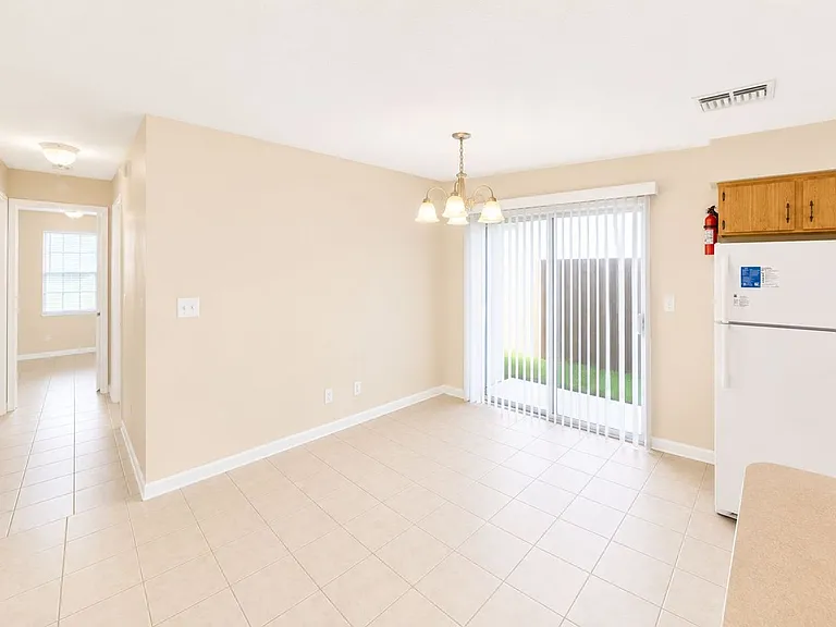 206 S Galena Ave — Photo 4