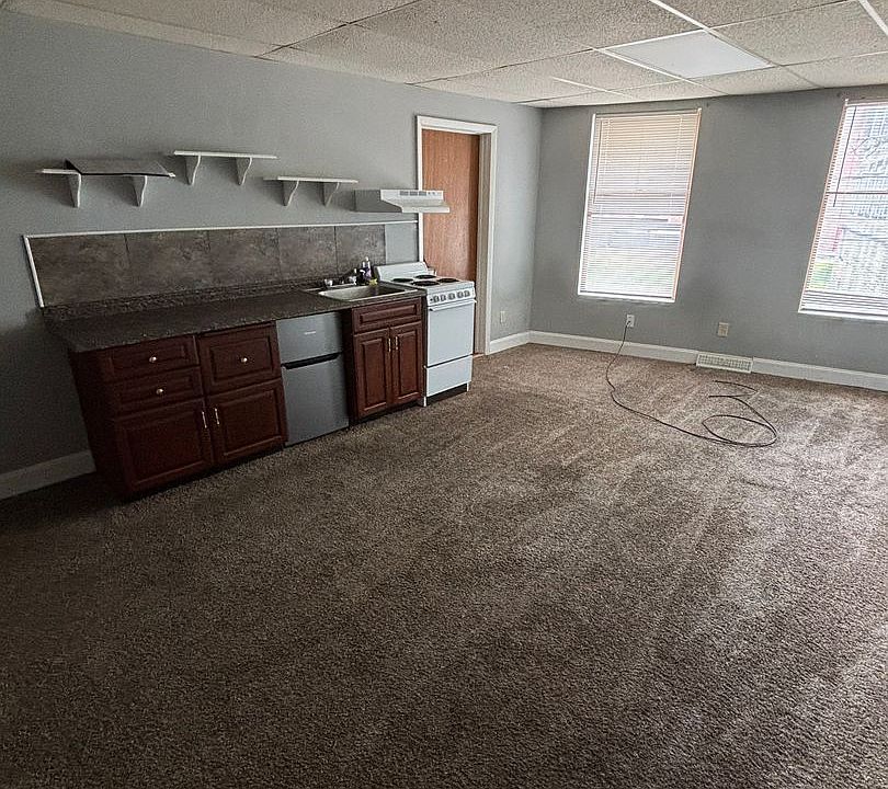 2nd image of 21 N Water Ave #A