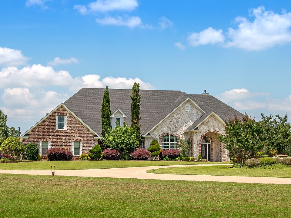 1st image of 4105 Willow Bend Dr