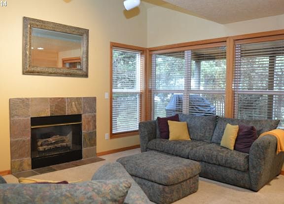2nd image of 5825 Barefoot Ln