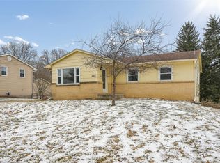 4901 Ash Dr, Pleasant Hill, IA 50327