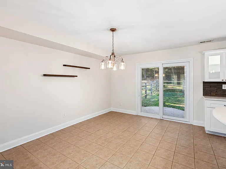 3491 Coventry Pl — Photo 8