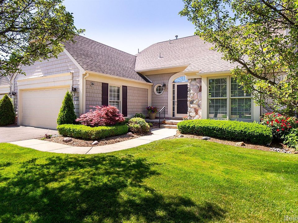 1st image of 709 Upper Scotsborough Way