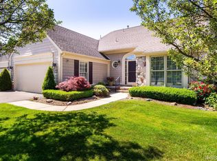 709 Upper Scotsborough Way, Bloomfield Hills, MI 48304