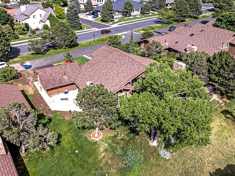 1172 Hill Cir #1172 — Photo 37