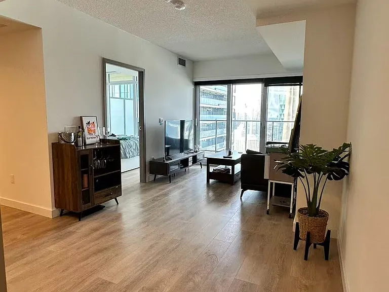 3 Concord Cityplace Way #5208 — Photo 1
