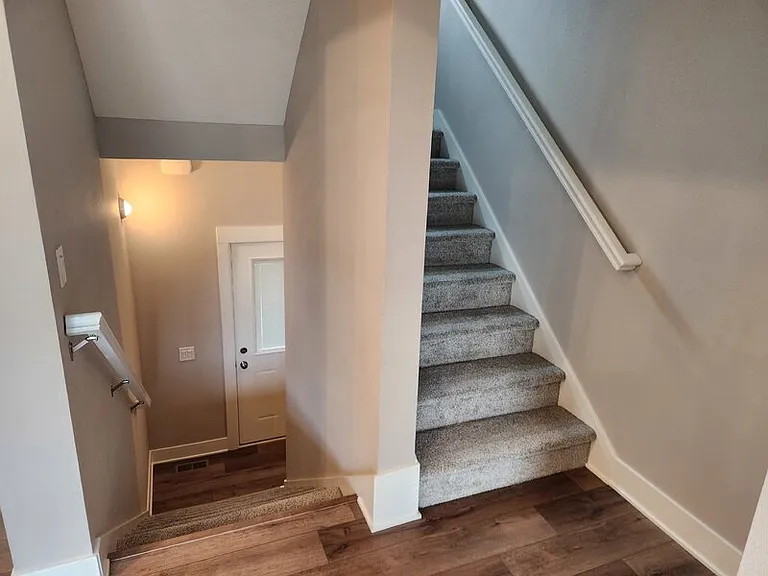 301 SE 11th St #703 — Photo 9