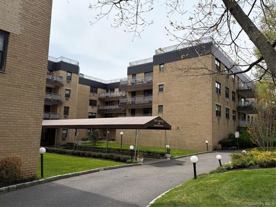 40 Stoner Avenue #1D, Great Neck, NY, 11021