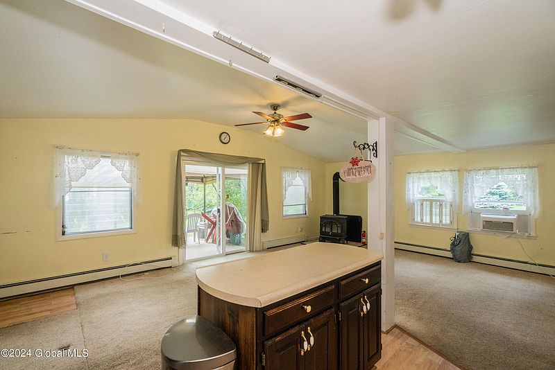 5th image of 63 Gilbert Road