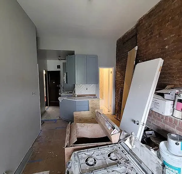 122 W 81st St #9 — Photo 8