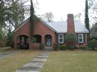 405 S Walnut St, Pamplico, SC 29583