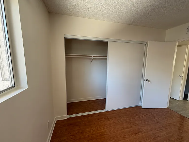 15044 Magnolia Blvd #5 — Photo 14