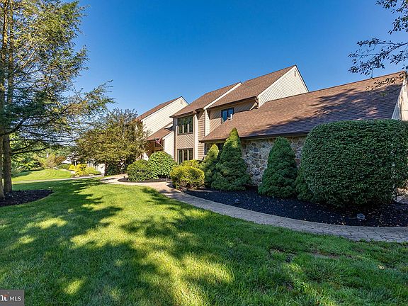 4th image of 287 Hickory Dr