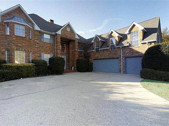 2nd image of 938 Hills Creek Dr