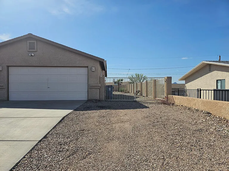 2620 Havasupai Blvd — Photo 2