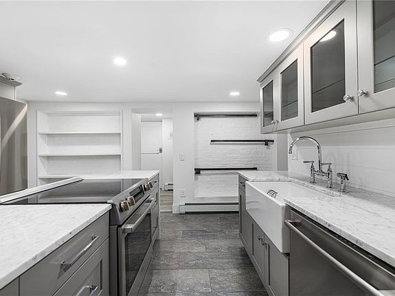 4th image of 245 Eustis Ave APT A