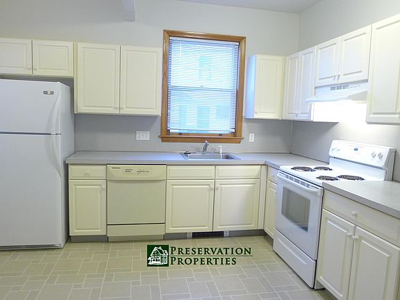 3rd image of 47 Judkins St #1
