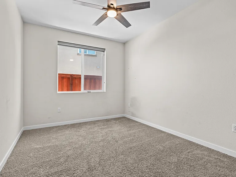 933 Tern Dr — Photo 19