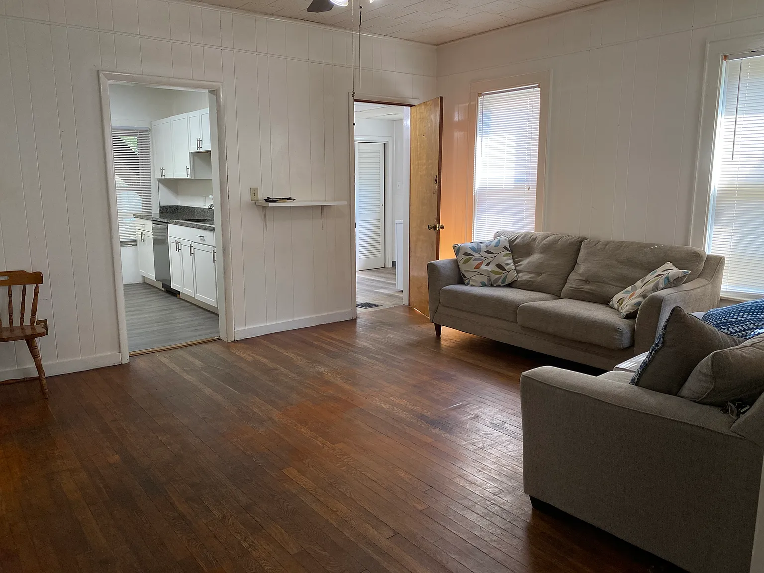 4 bed, 2481 sqft, $3,100 — Photo 4