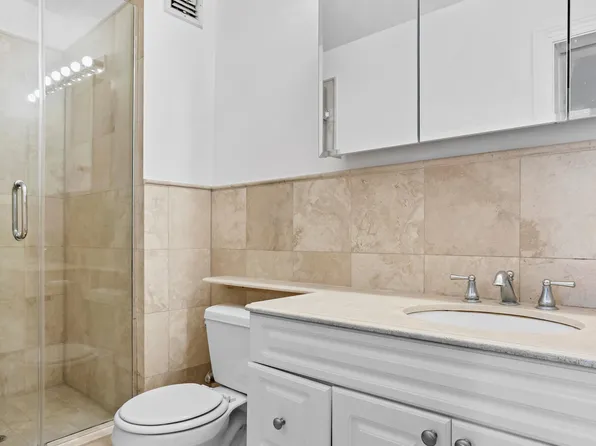 333 East 34th Street image 8 of 9