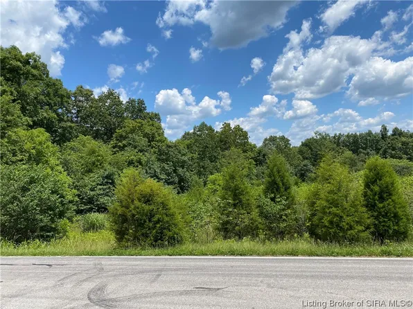  Fredericksburg Road NW, Depauw, IN 47115